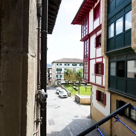 アパート Hontza By Smiling オンダリビア